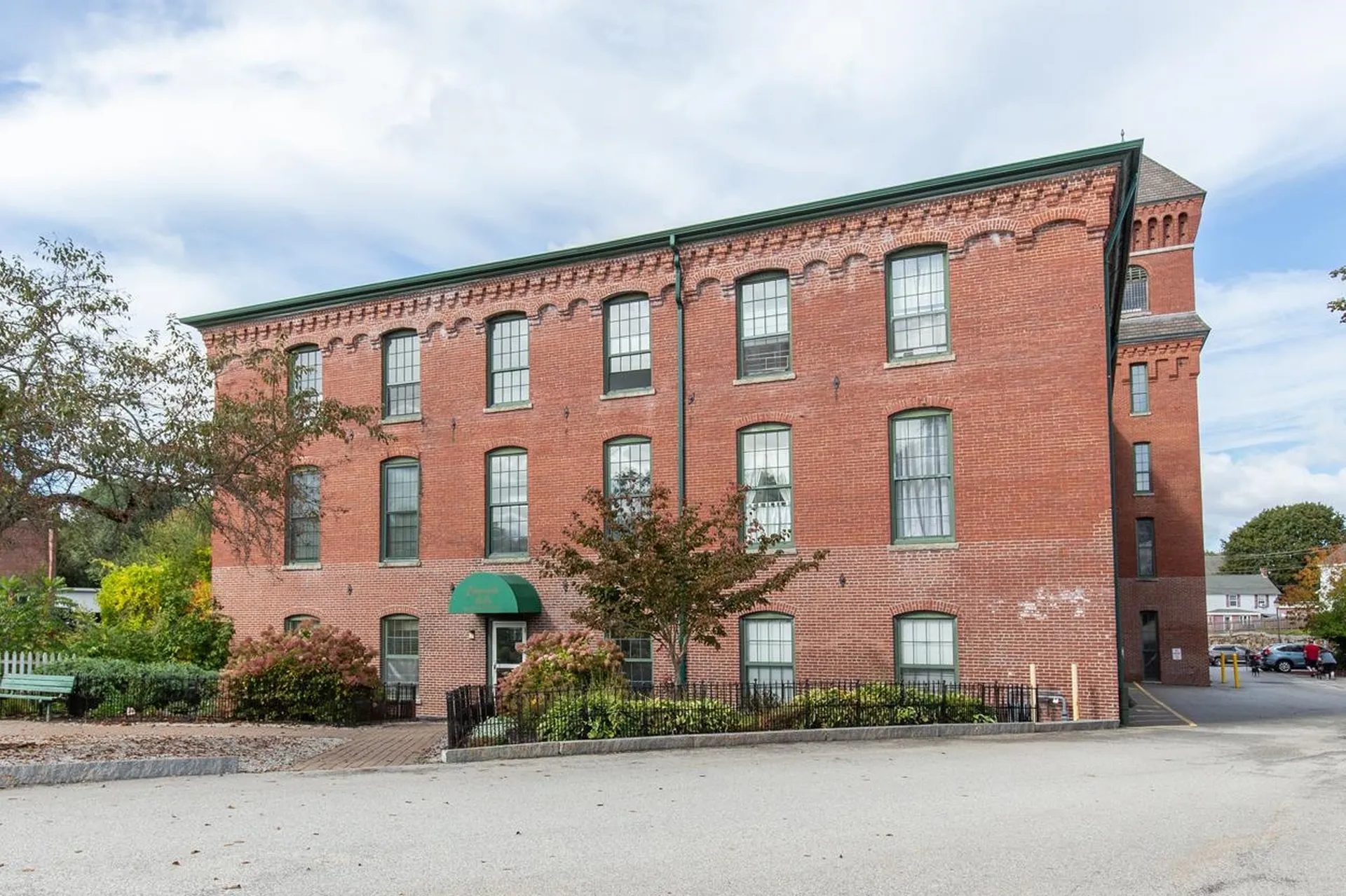 100 Main Street Pembroke NH 03275