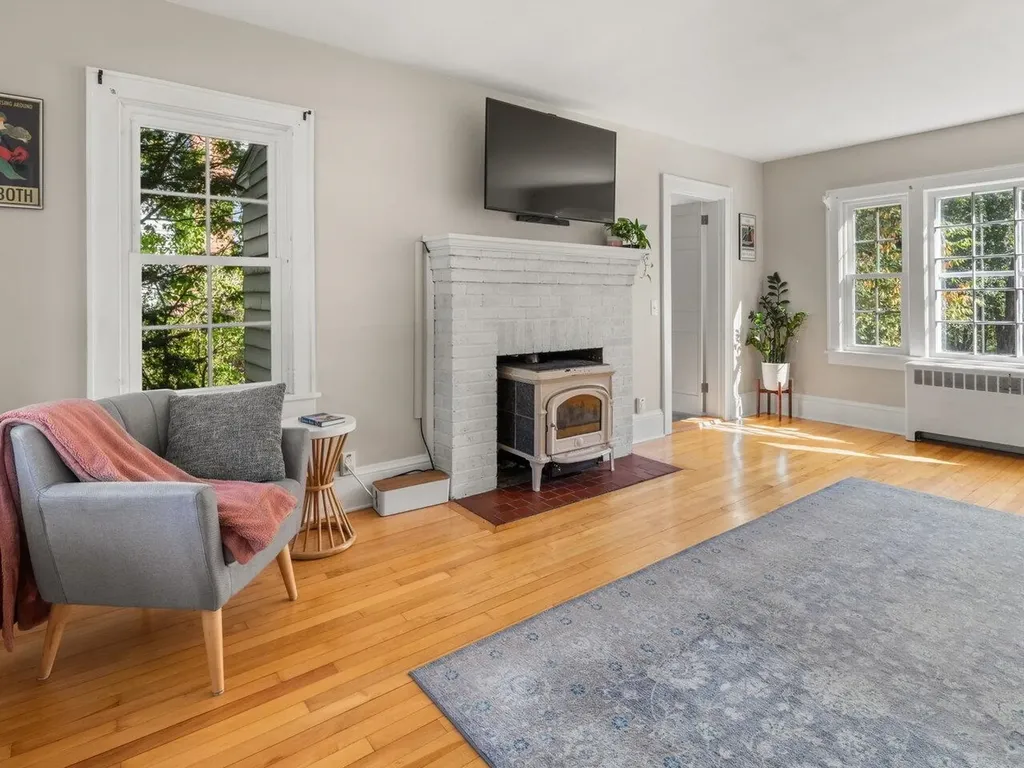 26 Elsom Parkway South Burlington VT 05403