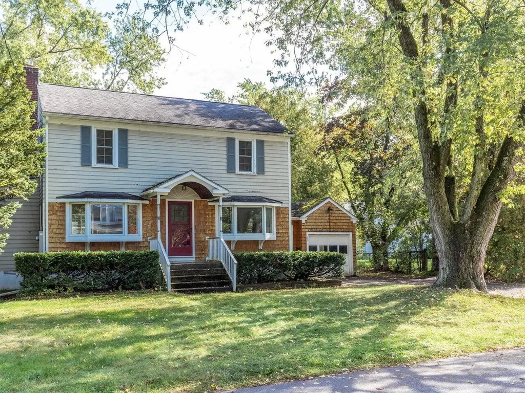 26 Elsom Parkway South Burlington VT 05403