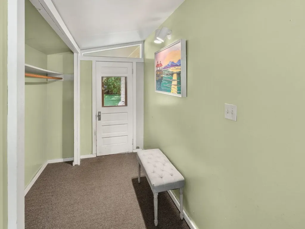 26 Elsom Parkway South Burlington VT 05403