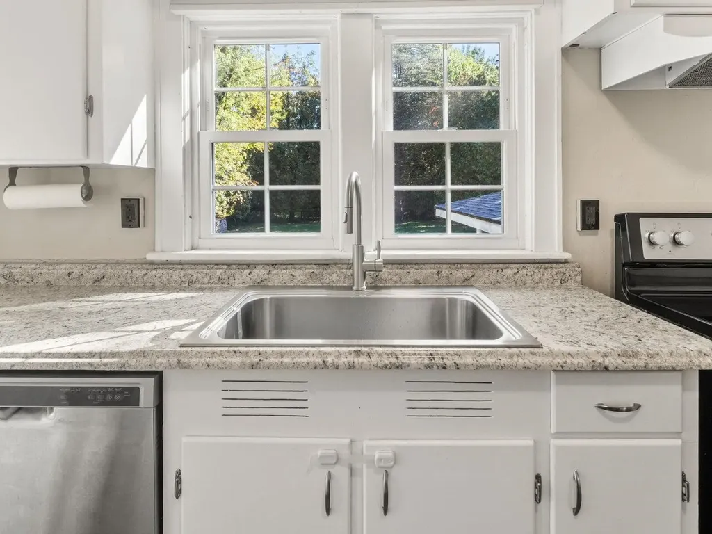 26 Elsom Parkway South Burlington VT 05403