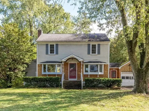 26 Elsom Parkway South Burlington VT 05403