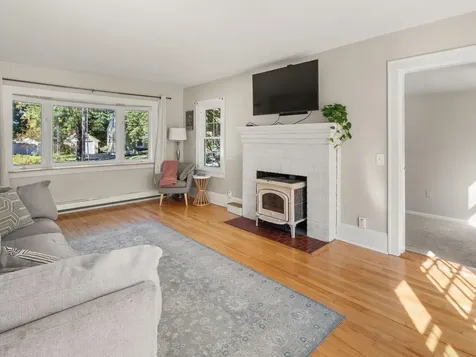 26 Elsom Parkway South Burlington VT 05403