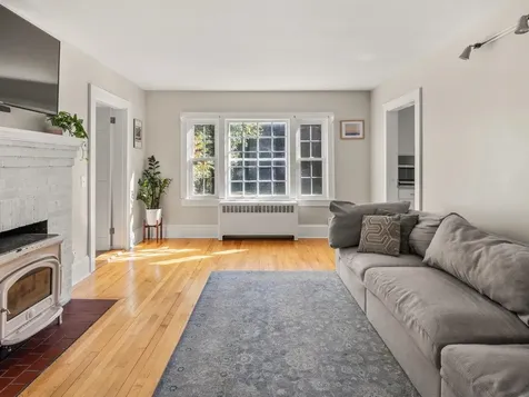 26 Elsom Parkway South Burlington VT 05403