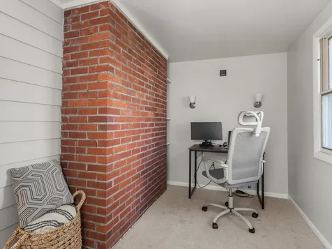 26 Elsom Parkway South Burlington VT 05403