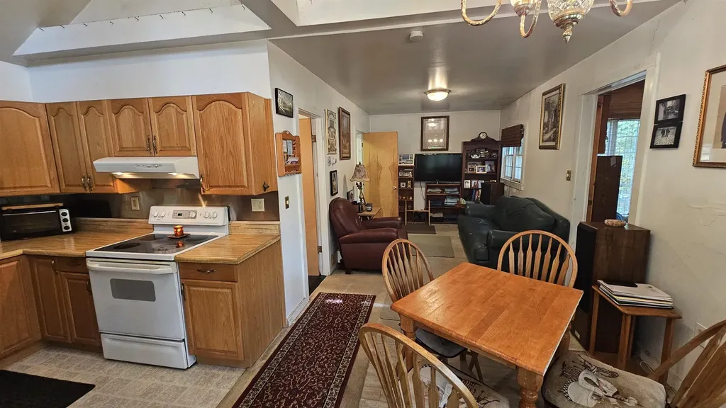 787 Vermont Route 30 Newfane VT 05345