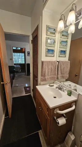 787 Vt Route 30 Newfane VT 05345