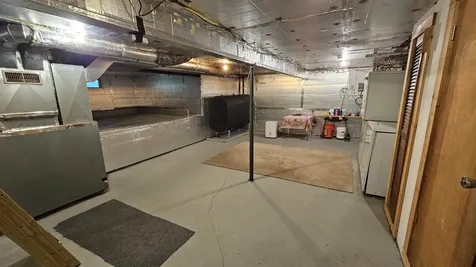 787 Vt Route 30 Newfane VT 05345