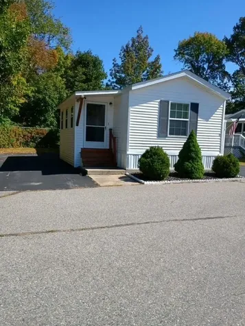 14 Paradise Street Gorham NH 03581