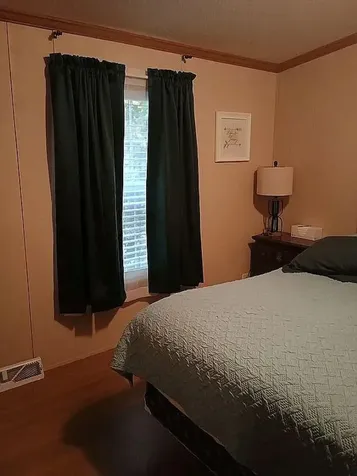 14 Paradise Street Gorham NH 03581