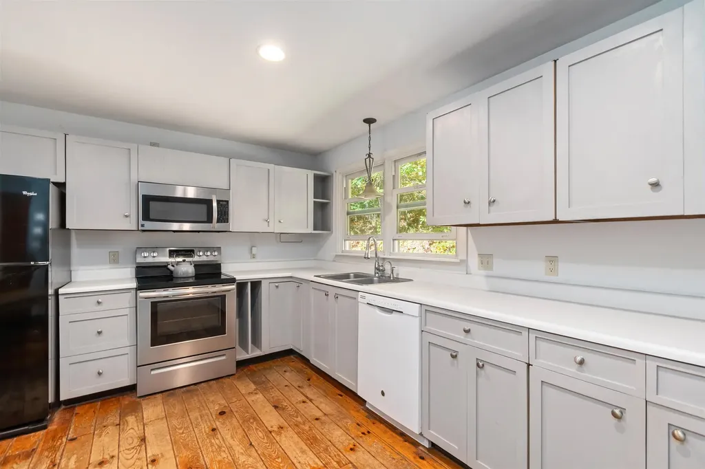 929 Texas Hill Road Hinesburg VT 05461