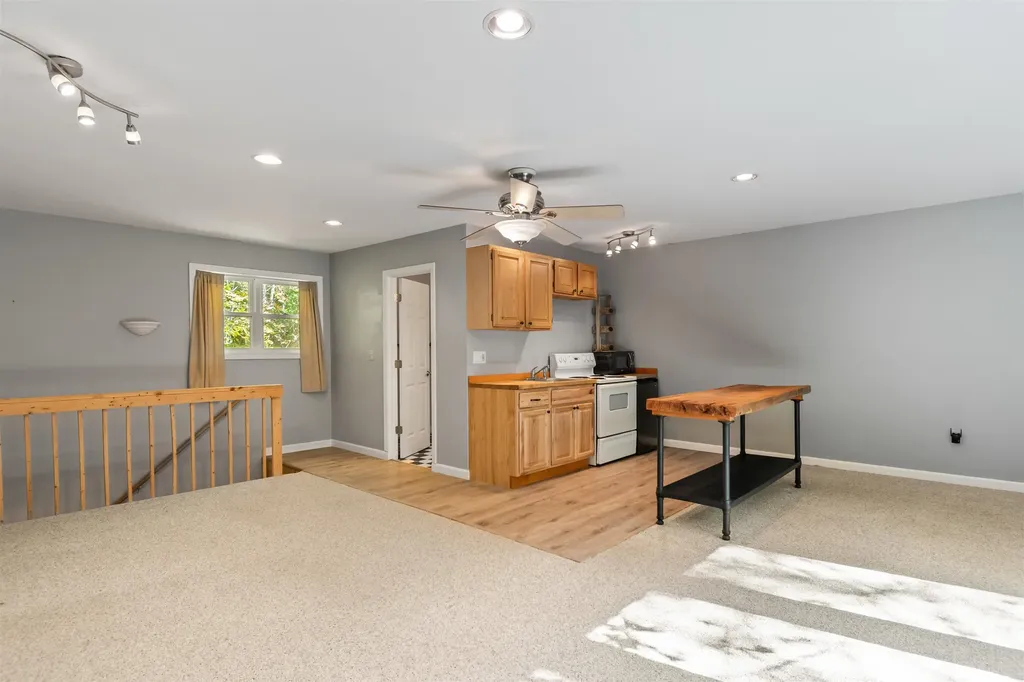 929 Texas Hill Road Hinesburg VT 05461