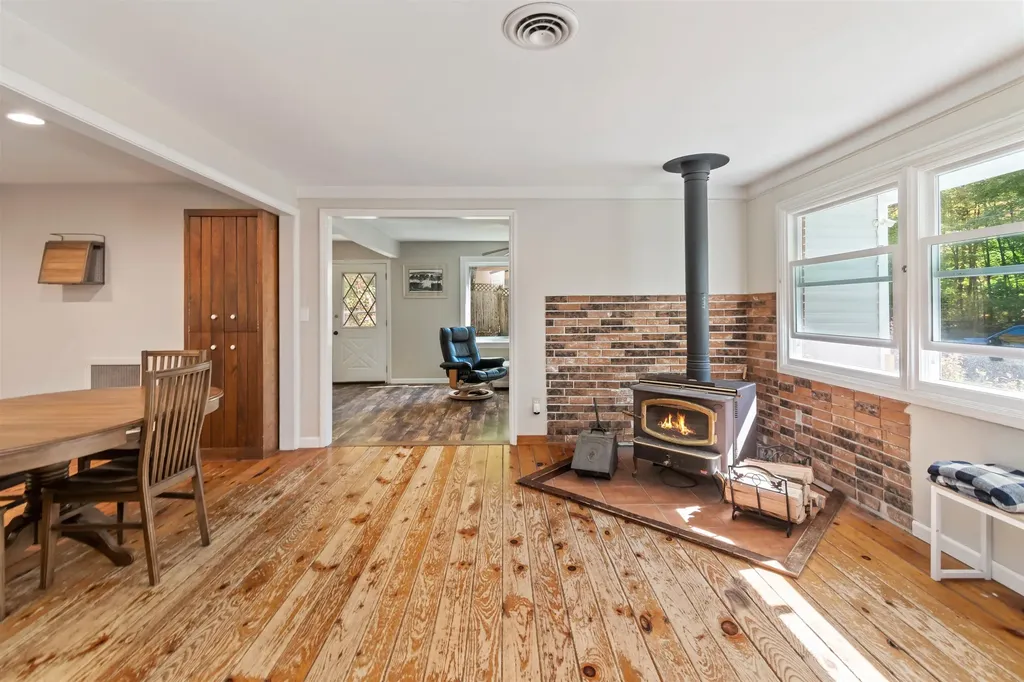 929 Texas Hill Road Hinesburg VT 05461