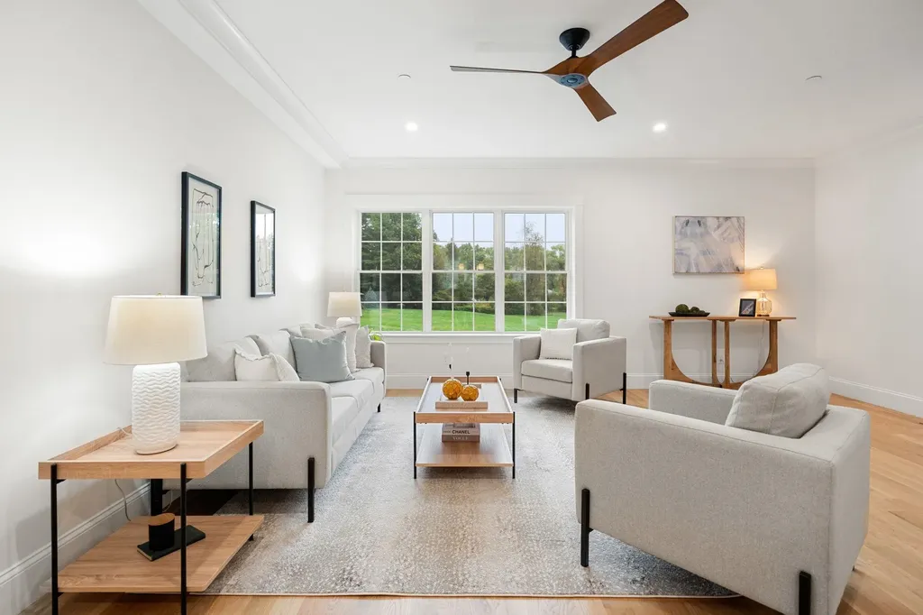 67 Groton Road Nashua NH 03062