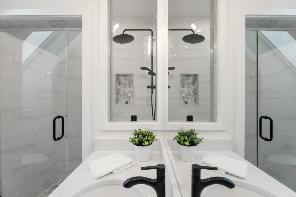 67 Groton Road Nashua NH 03062