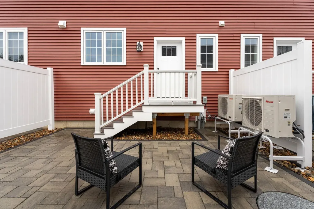 67 Groton Road Nashua NH 03062