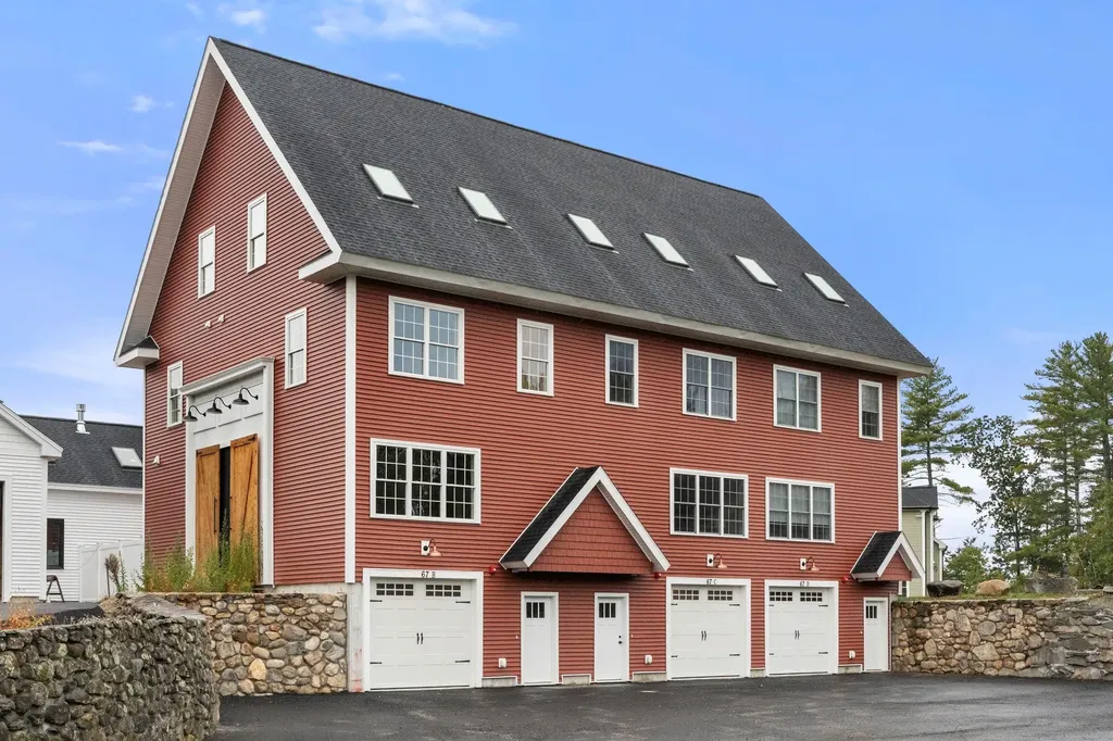 67 Groton Road Nashua NH 03062