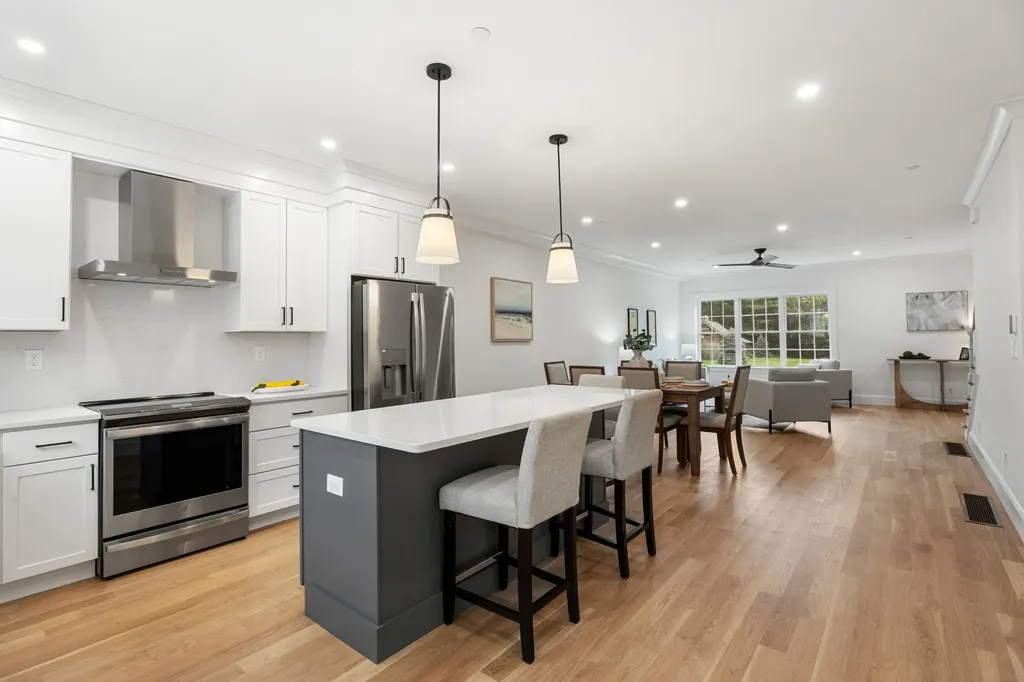 67 Groton Road Nashua NH 03062