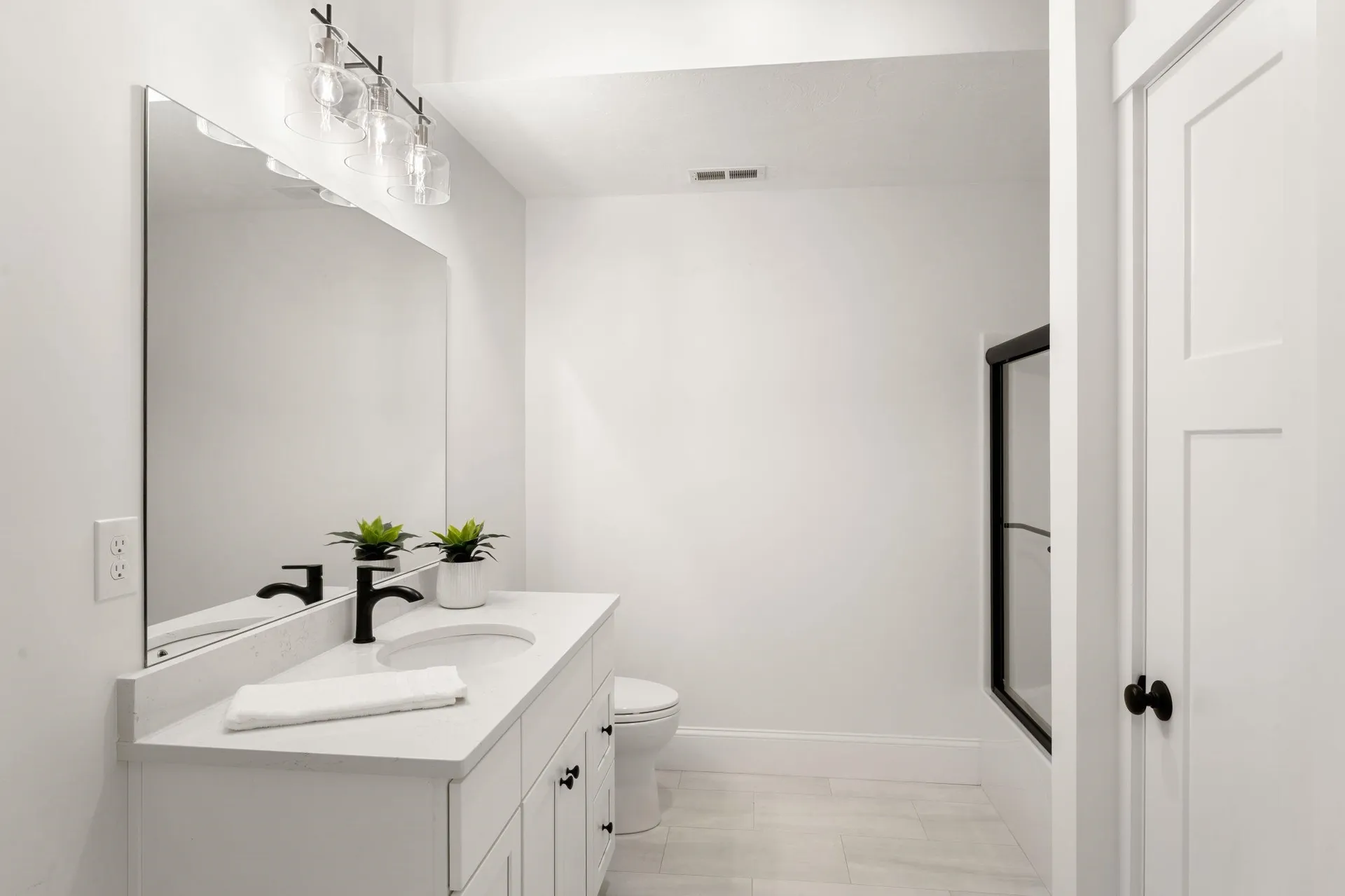 67 Groton Road Nashua NH 03062