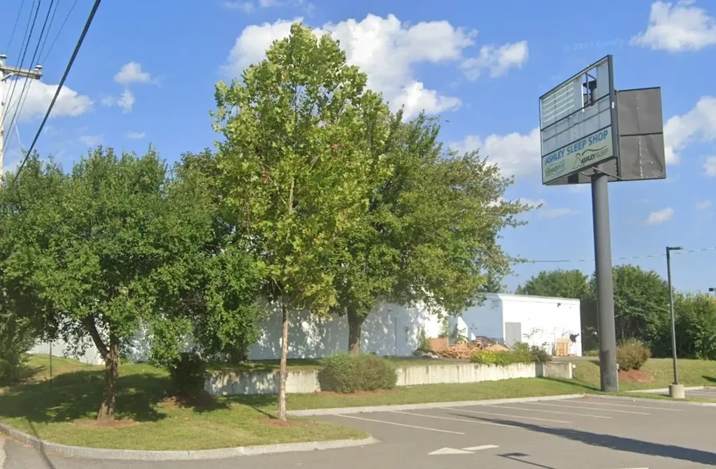 717-719 South Willow Street Manchester NH 03103