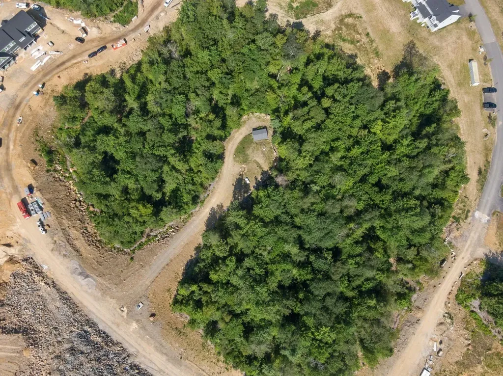 21 Brightstone Way Sandown NH 03873