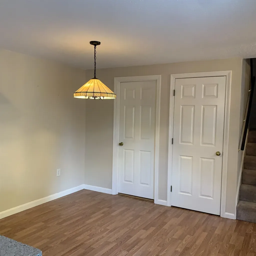 24 Springfield Estate Rochester NH 03867-1441