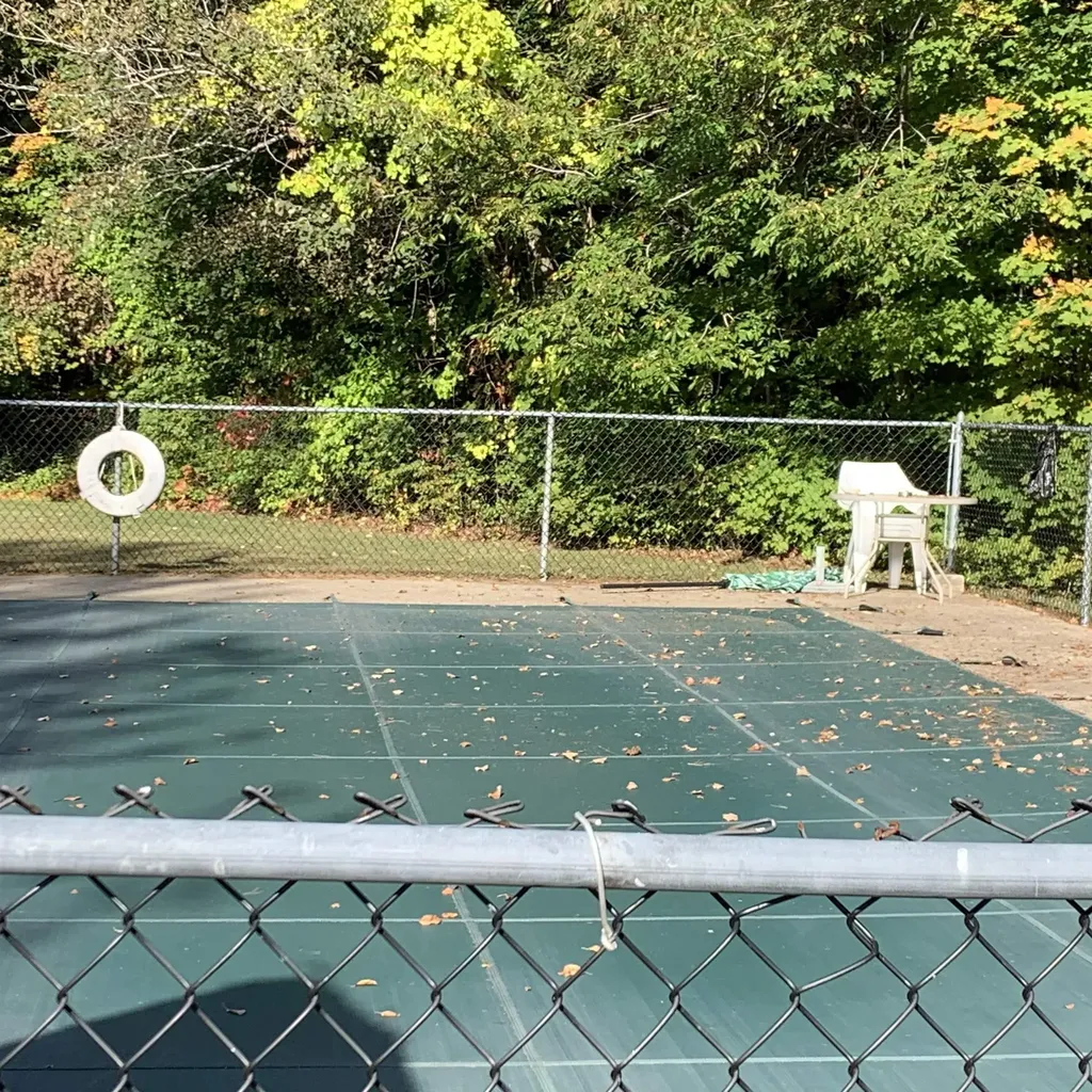 24 Springfield Estate Rochester NH 03867-1441