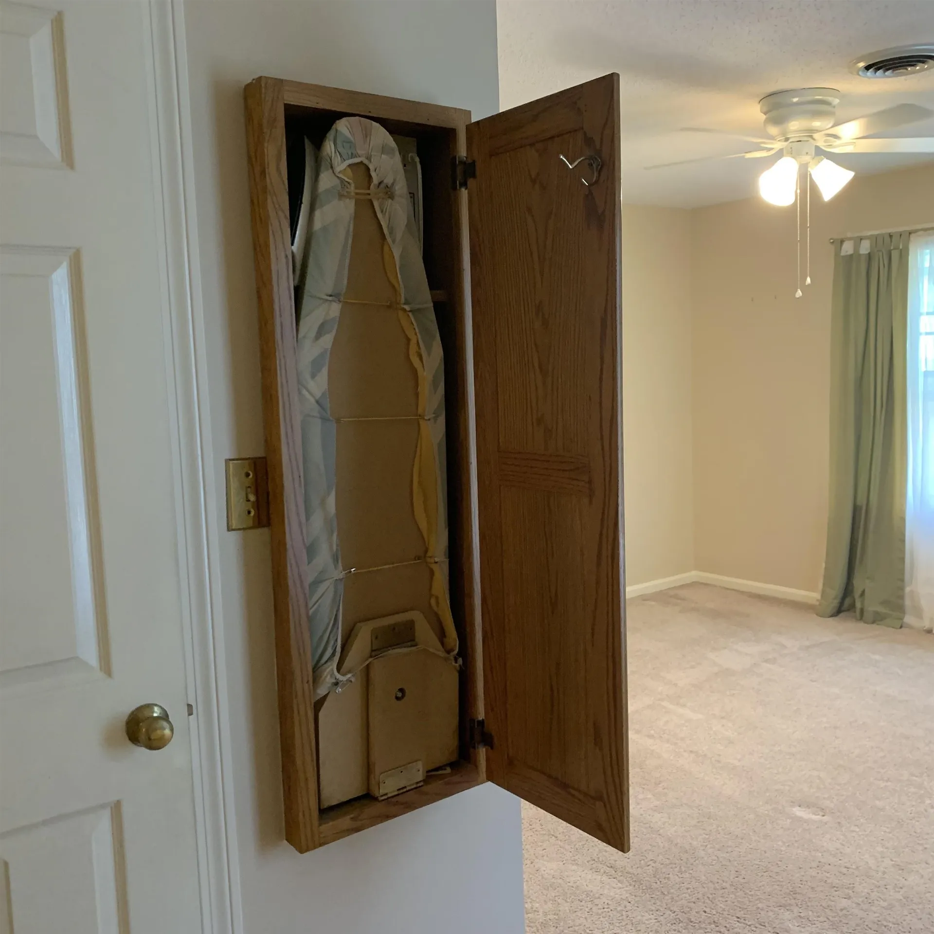 24 Springfield Estate Rochester NH 03867-1441