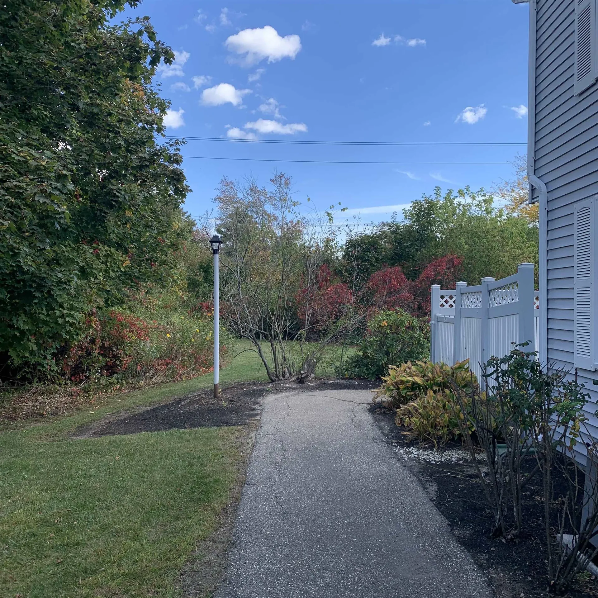 24 Springfield Estate Rochester NH 03867-1441