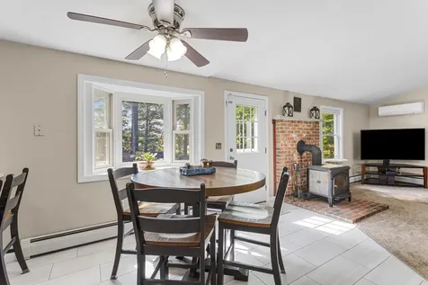 662 Nh Route 129 Loudon NH 03307