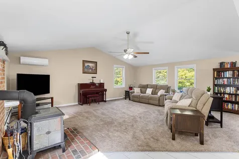 662 Nh Route 129 Loudon NH 03307