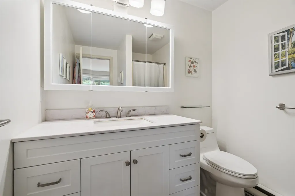 20 Circle Drive Ashland NH 03217