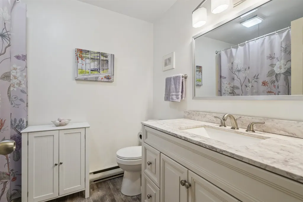 20 Circle Drive Ashland NH 03217