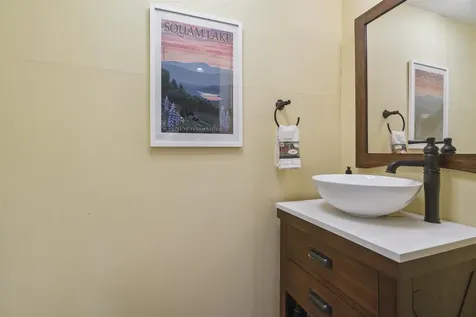 20 Circle Drive Ashland NH 03217