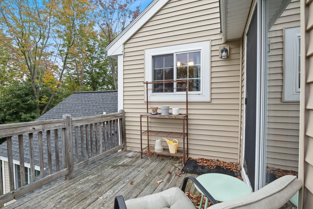 98 Henry Law Avenue Dover NH 03820