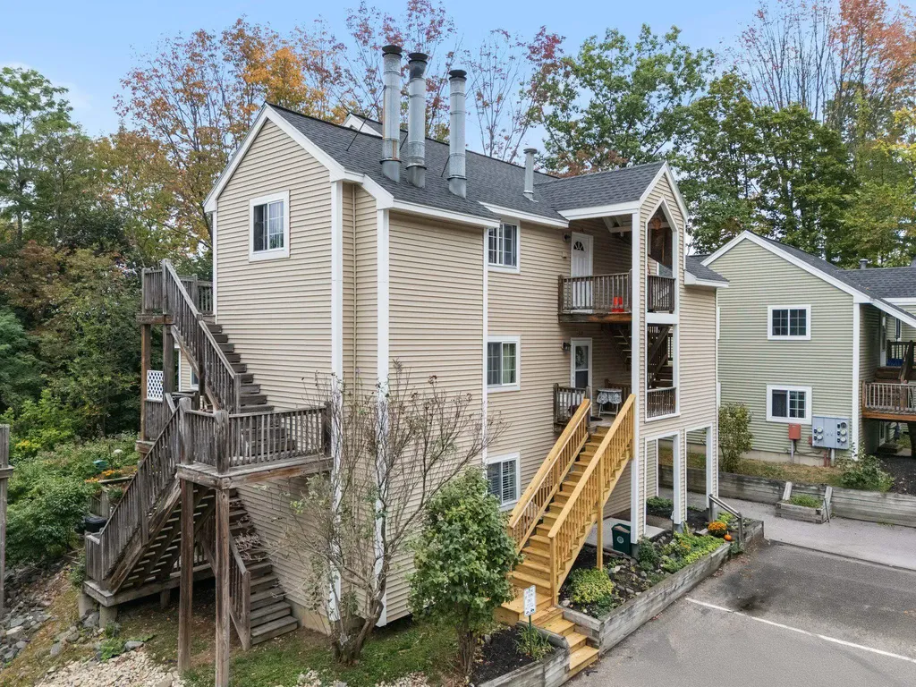 98 Henry Law Avenue Dover NH 03820