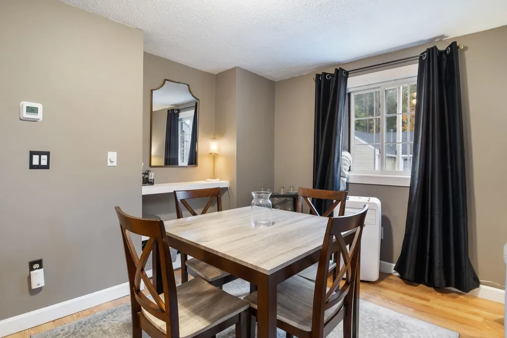 98 Henry Law Avenue Dover NH 03820