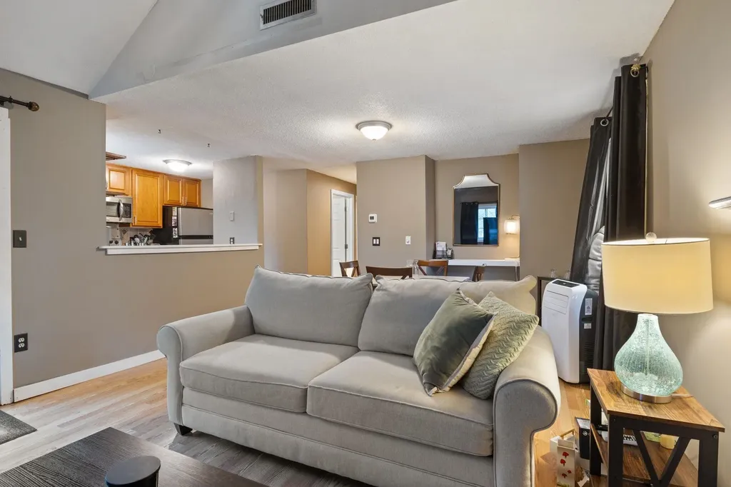 98 Henry Law Avenue Dover NH 03820