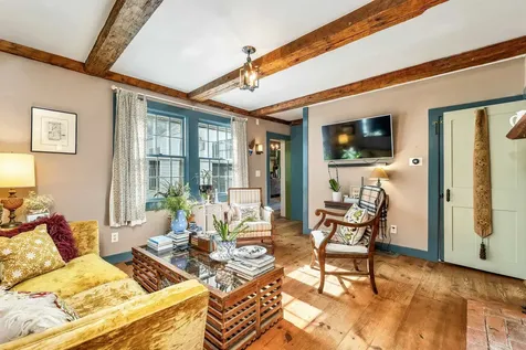 5 Trask Mountain Road Wolfeboro NH 03894