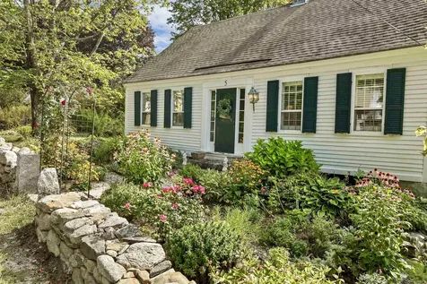 5 Trask Mountain Road Wolfeboro NH 03894