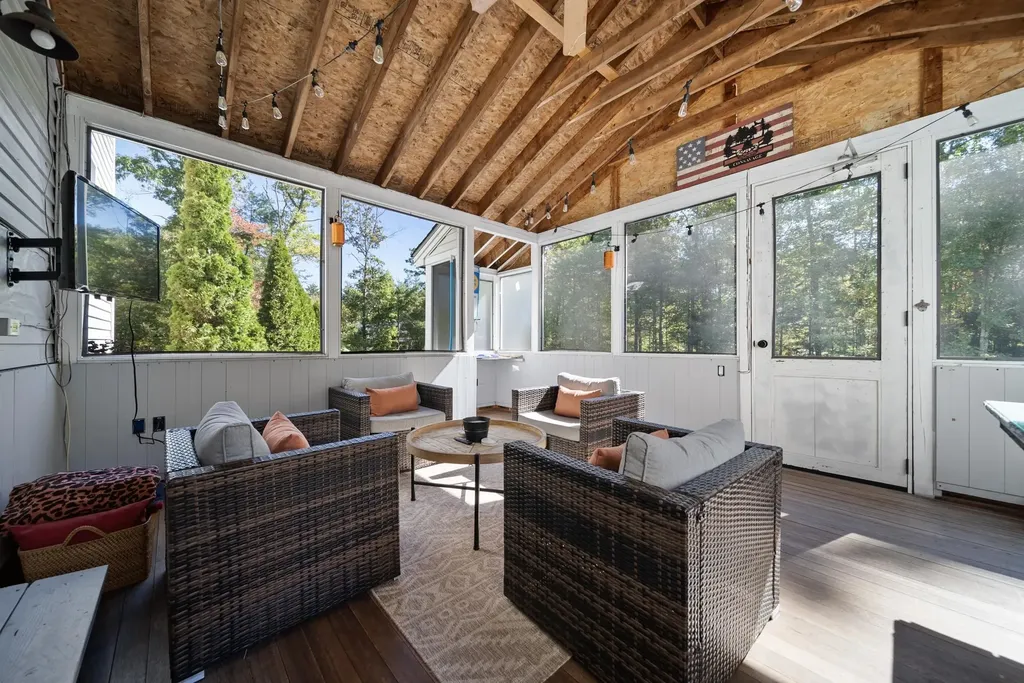 69 Heather Circle Auburn NH 03032