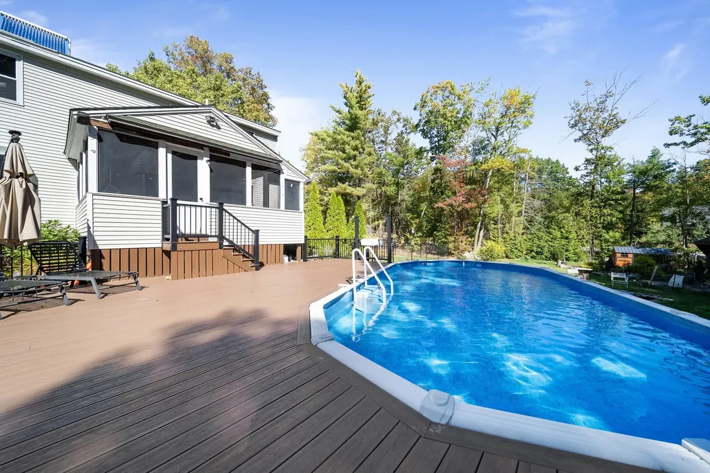 69 Heather Circle Auburn NH 03032