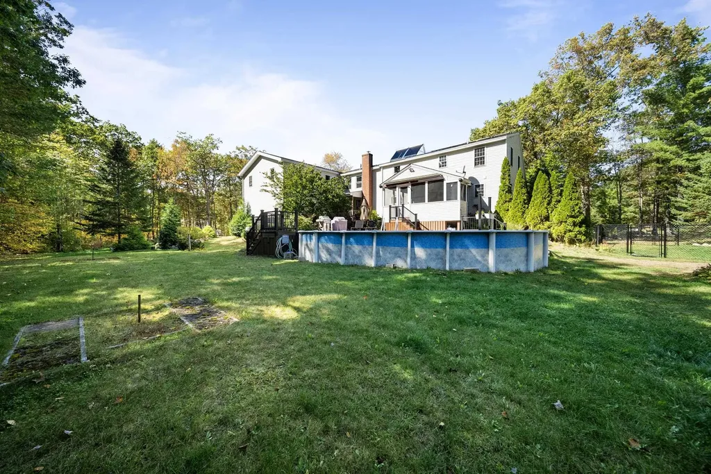 69 Heather Circle Auburn NH 03032