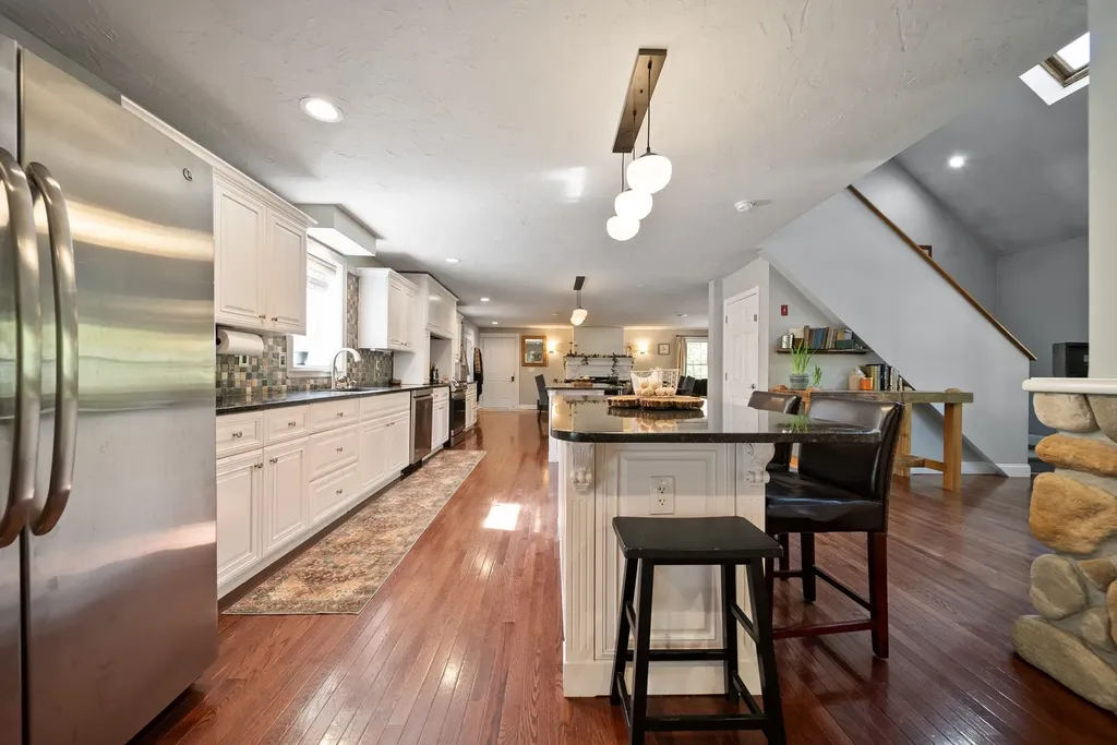 69 Heather Circle Auburn NH 03032