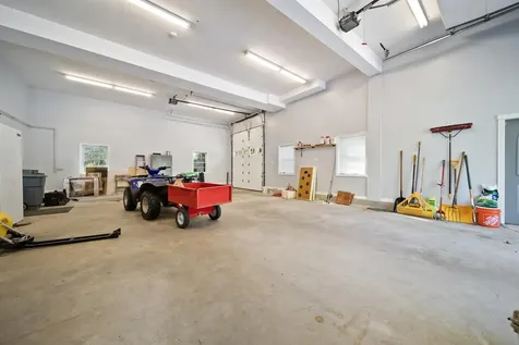 69 Heather Circle Auburn NH 03032