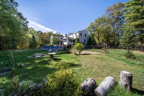 69 Heather Circle Auburn NH 03032