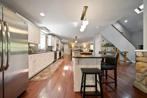 69 Heather Circle Auburn NH 03032