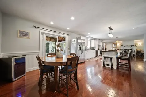 69 Heather Circle Auburn NH 03032