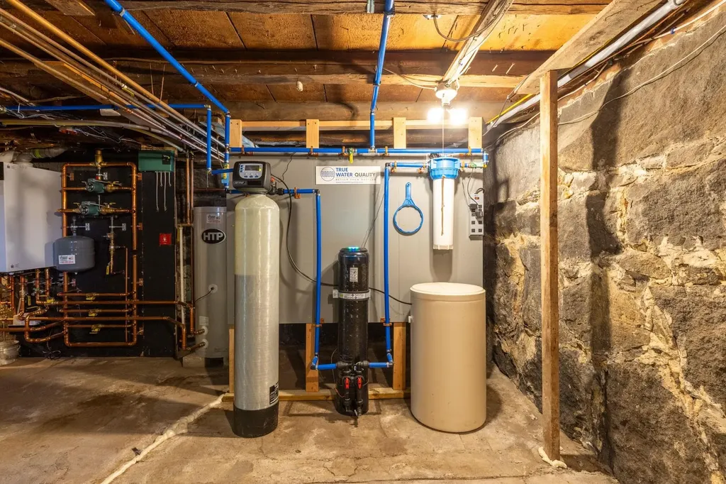 39 Exeter Road Hampton NH 03842