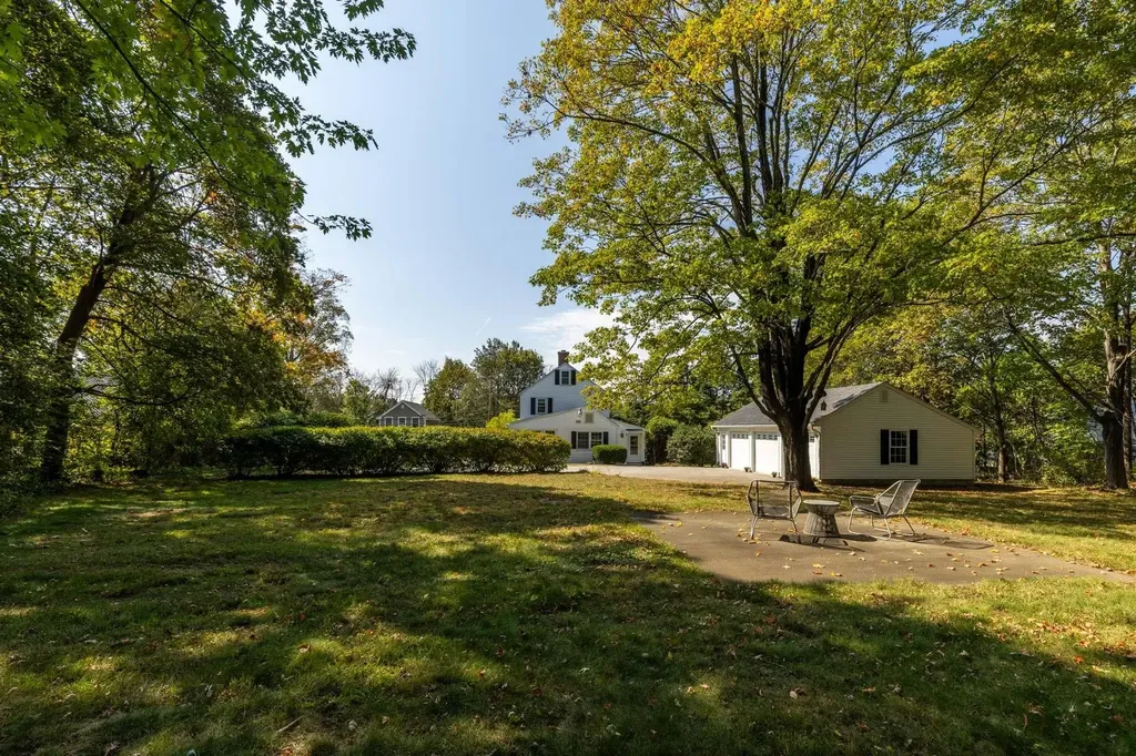 39 Exeter Road Hampton NH 03842